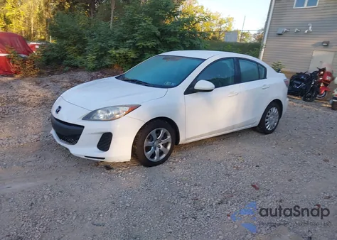 2012 Mazda Mazda3 I Sport z USA, uszkodzony, nr VIN JM1BL1UG4C1551687